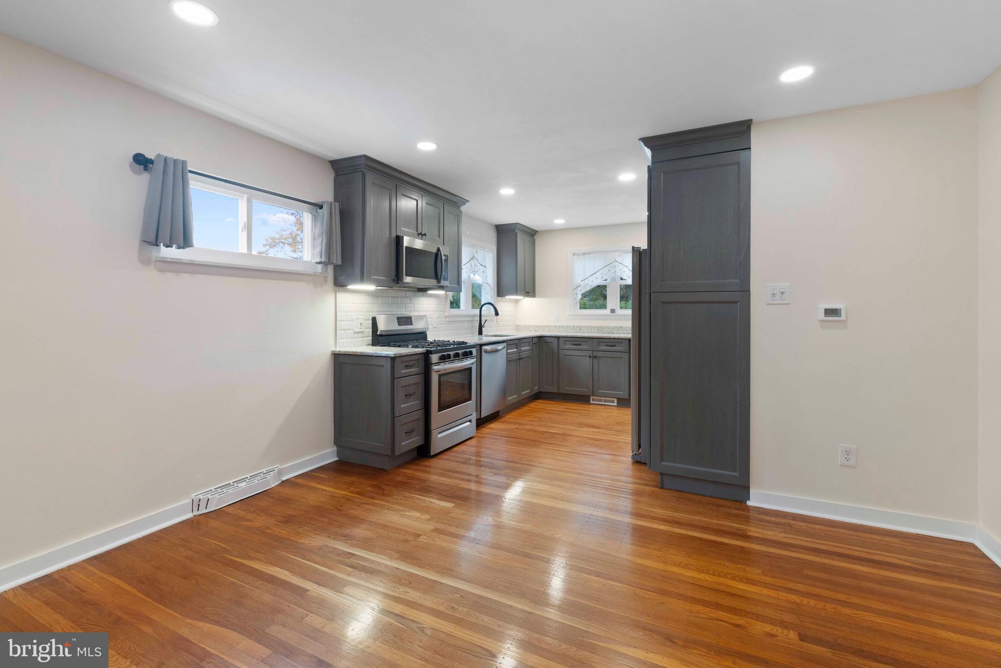 ARDSLEY - Residential