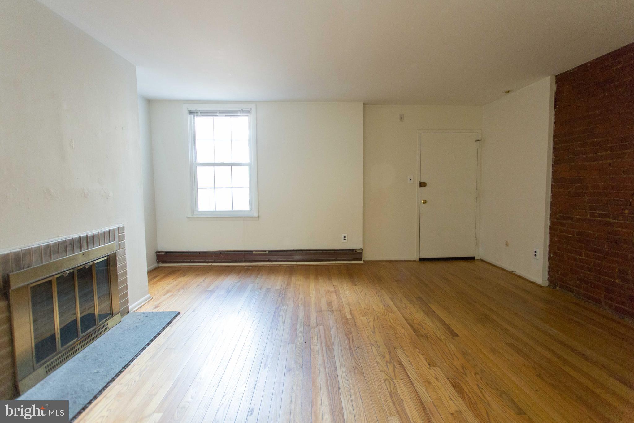 WASHINGTON SQ - Residential Lease