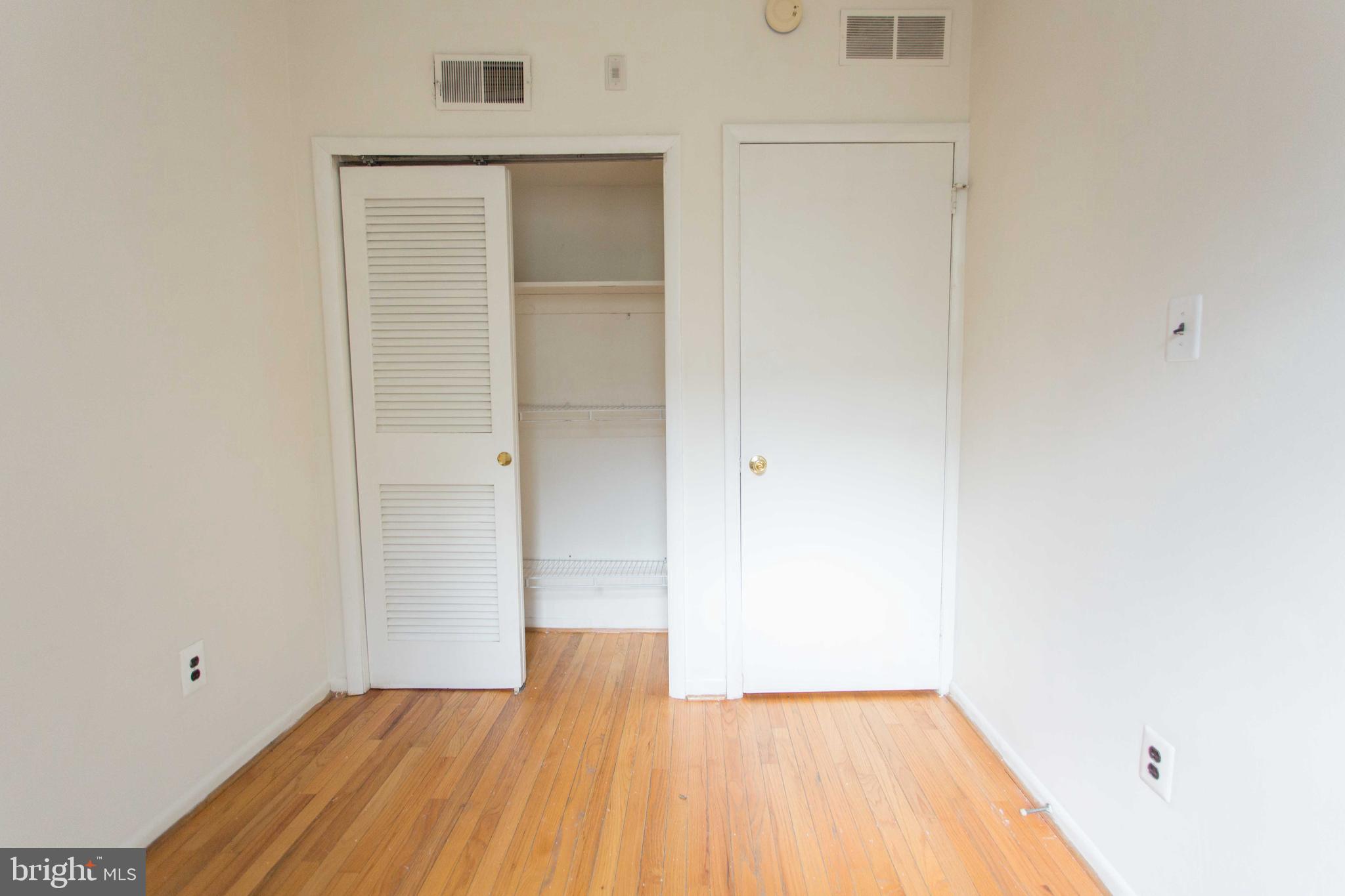 WASHINGTON SQ - Residential Lease