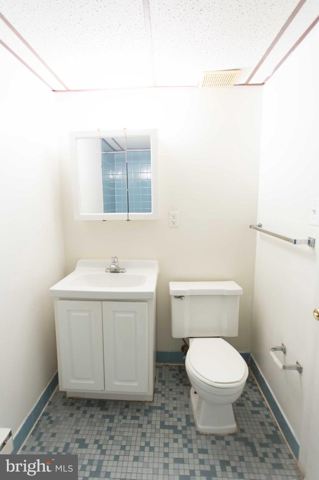 WASHINGTON SQ - Residential Lease