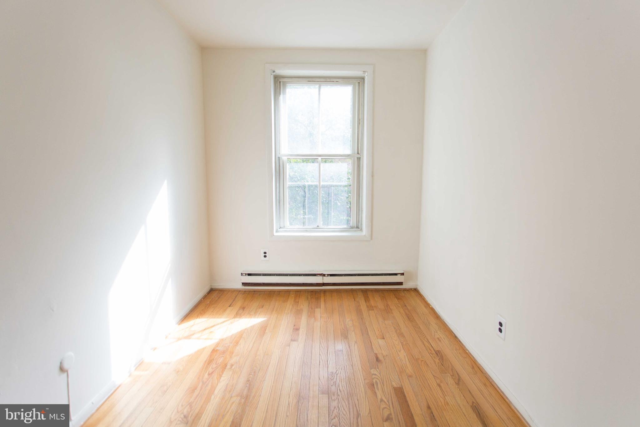 WASHINGTON SQ - Residential Lease