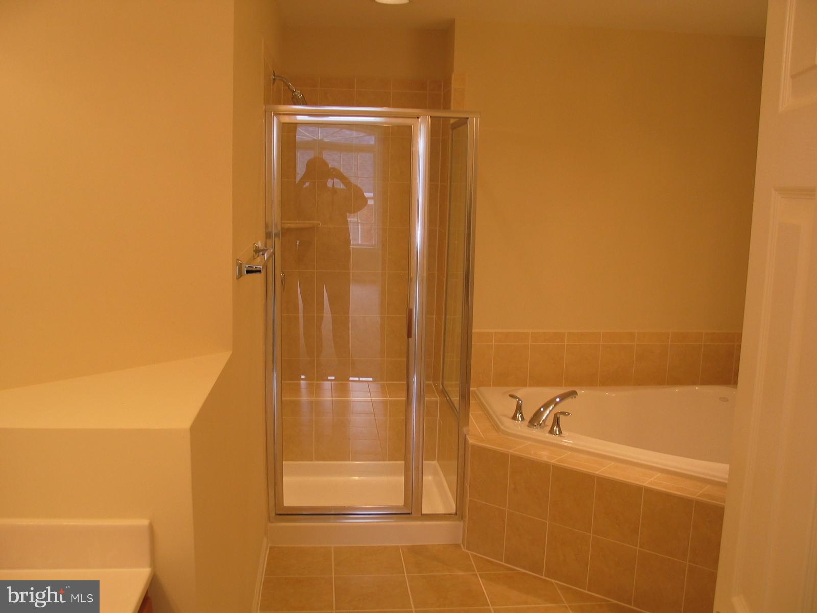 BELMONT BAY - Residential Lease