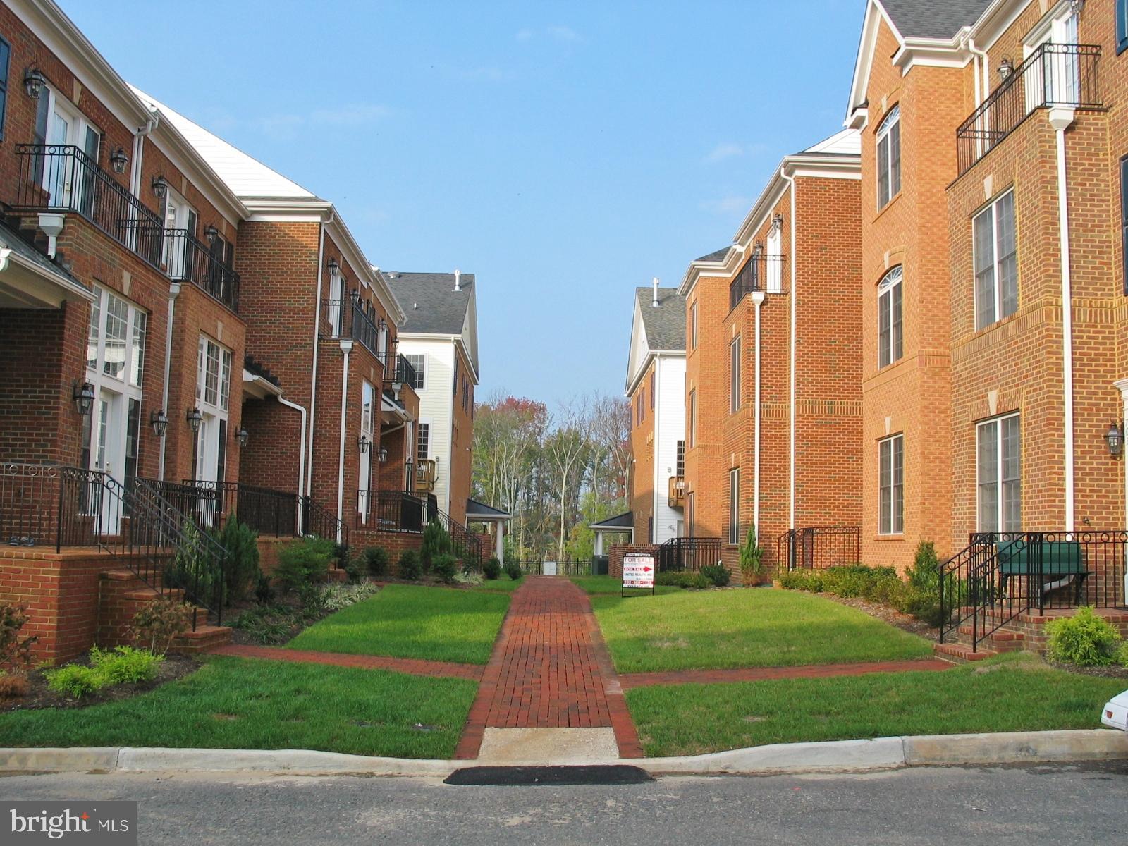 BELMONT BAY - Residential Lease