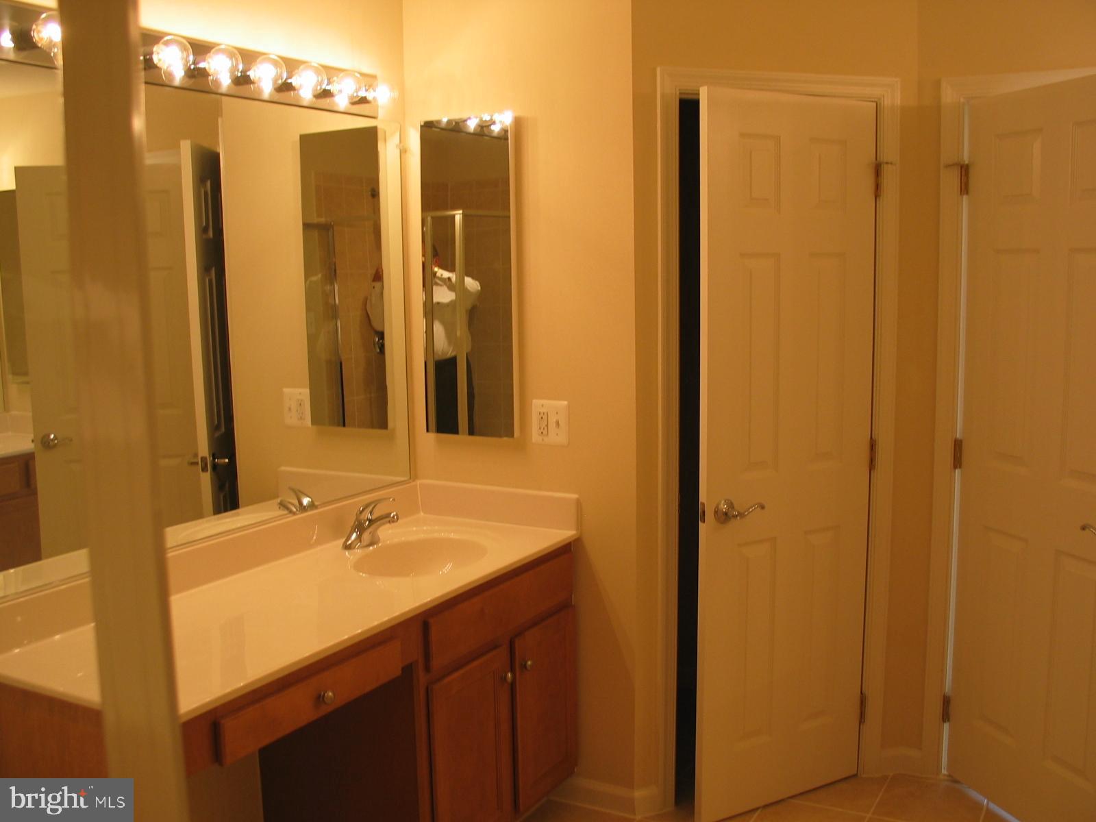 BELMONT BAY - Residential Lease