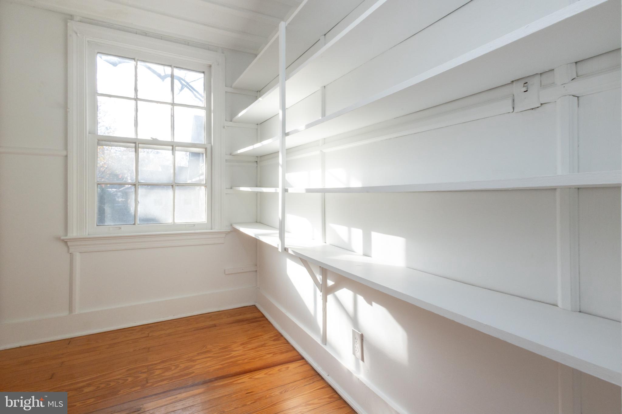 LYON PARK - Residential Lease