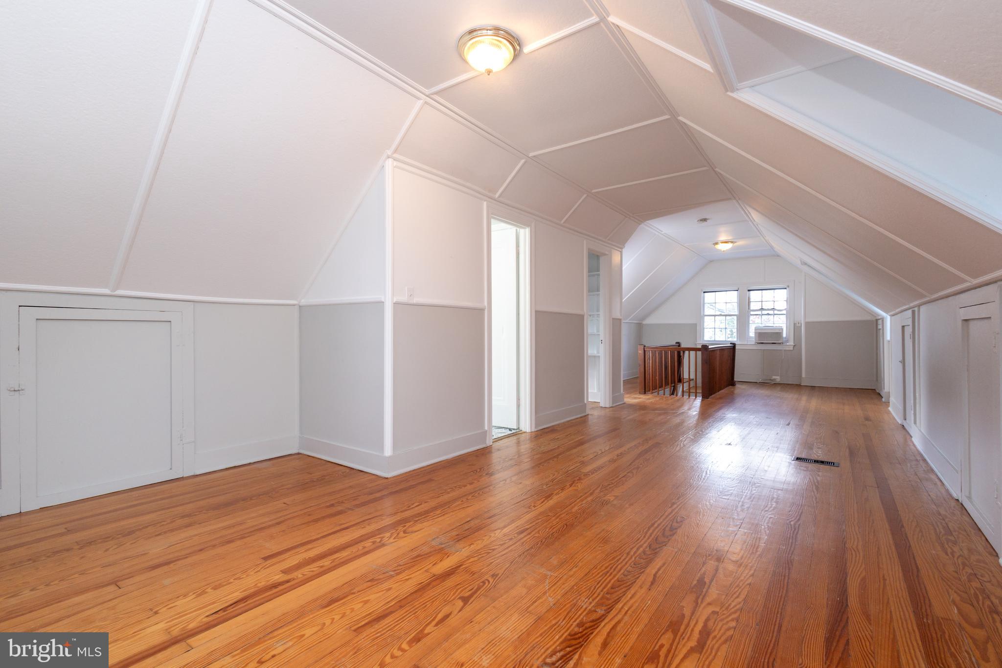 LYON PARK - Residential Lease