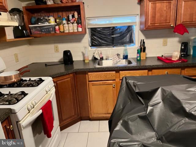 2424 S MILLICK STREET