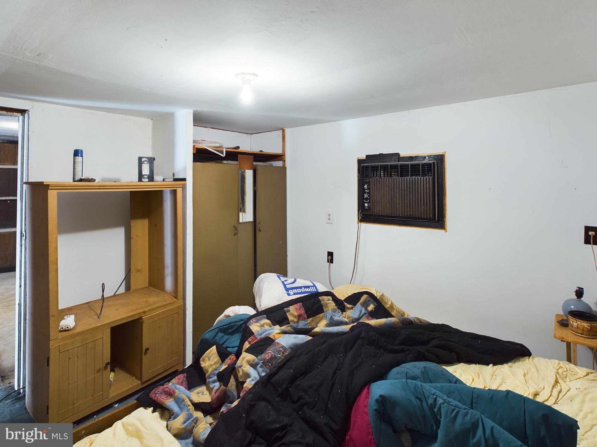 NONE-UNRESTRICTED - Residential