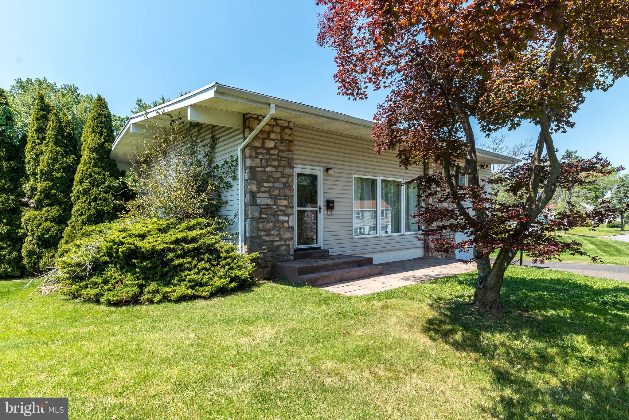 INGLEWOOD GDNS - Residential