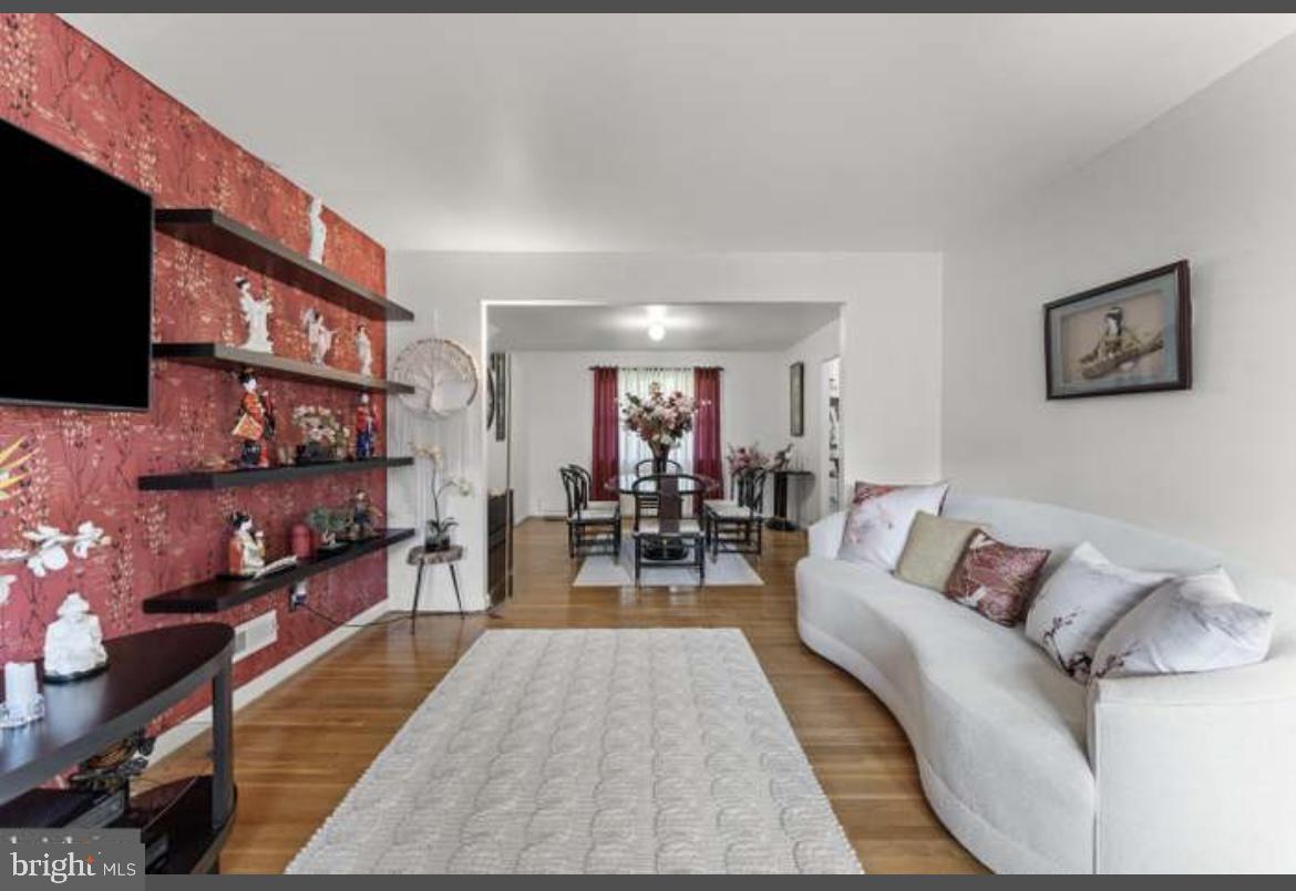 OLD COURT ESTATES - Residential