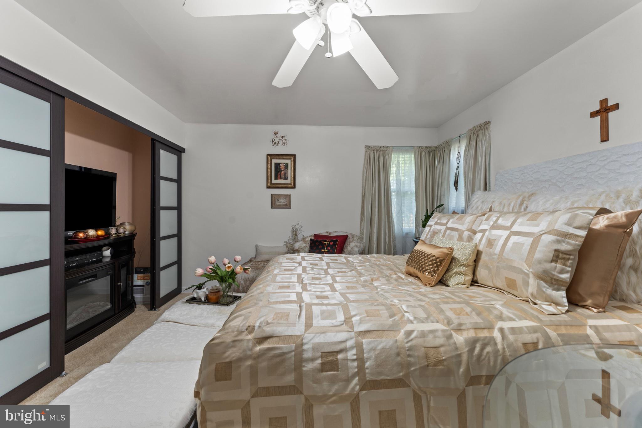 OLD COURT ESTATES - Residential