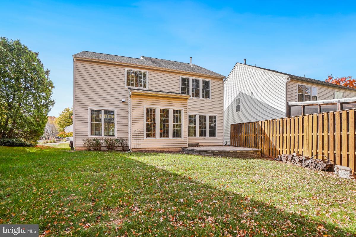 THE COURTS OF FOX MILL - Residential