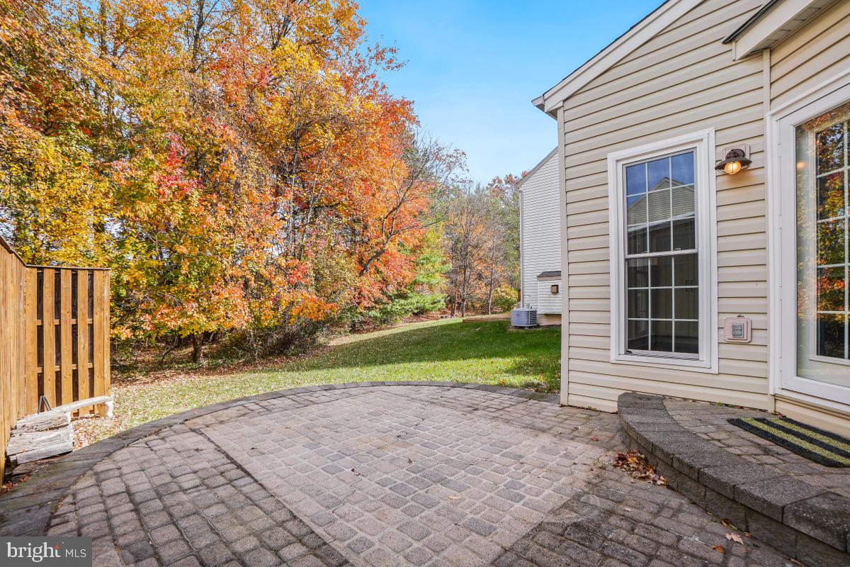 THE COURTS OF FOX MILL - Residential