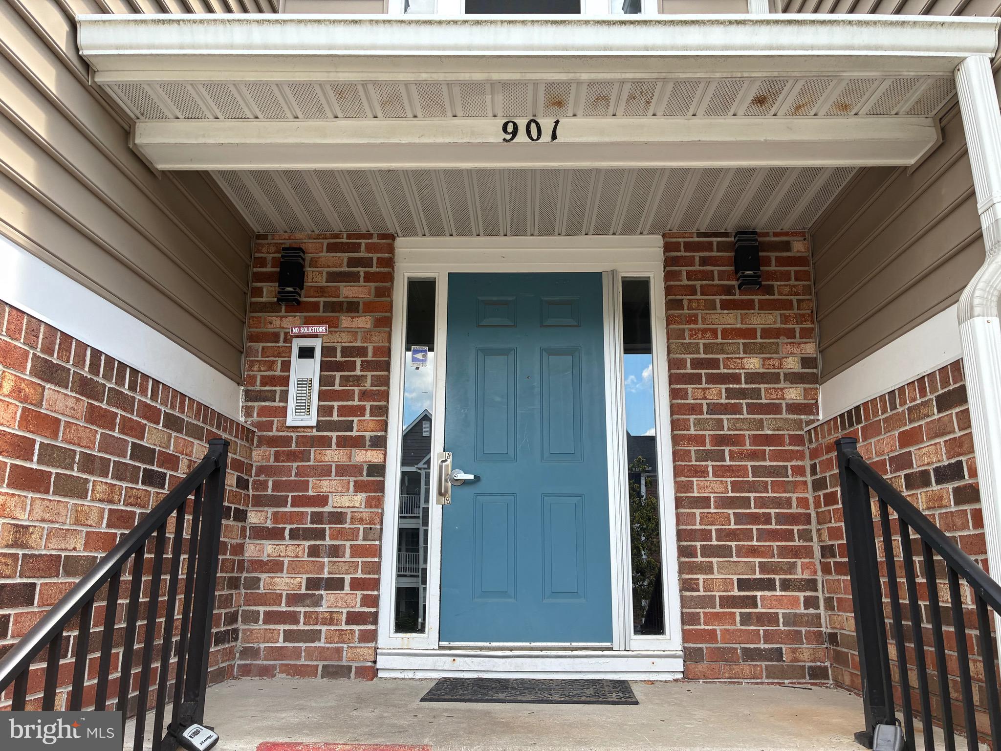 901 CEDAR CREST COURT F 901-F