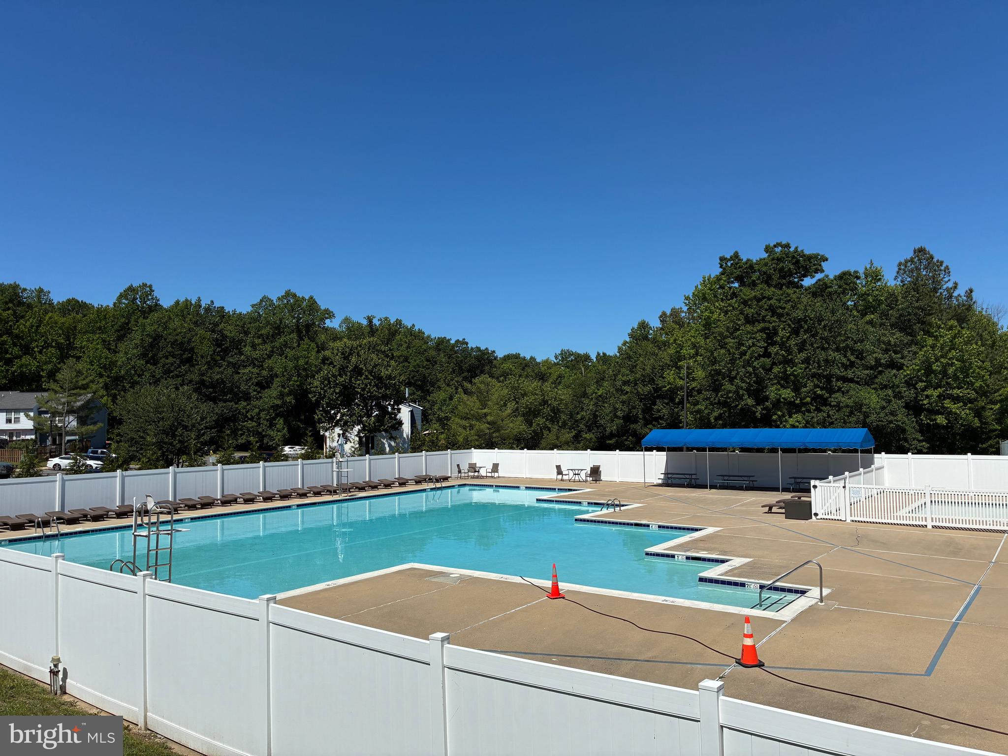 901 CEDAR CREST COURT F 901-F