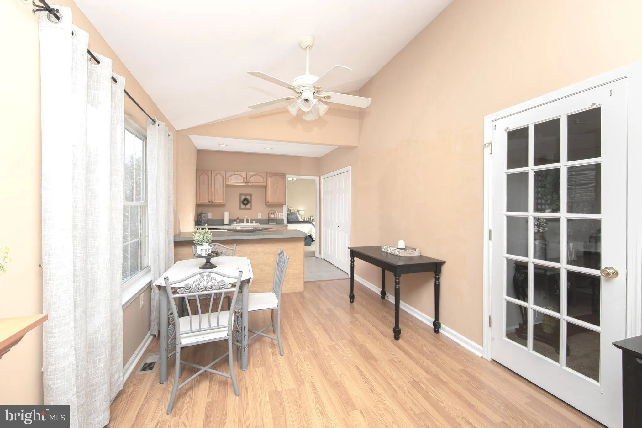 Sewell, New Jersey 08080, United States, 5 Bedrooms Bedrooms, ,4 BathroomsBathrooms,Residential,Pending,111690