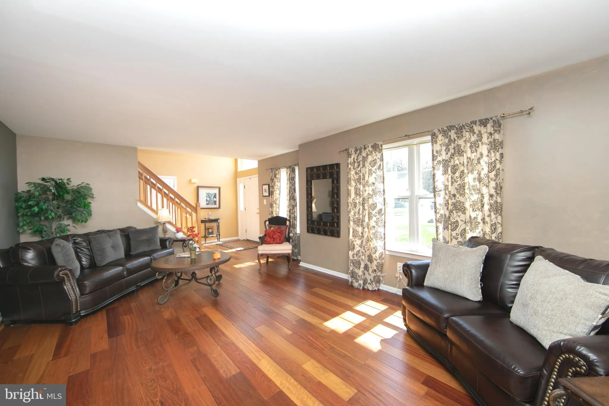 Sewell, New Jersey 08080, United States, 5 Bedrooms Bedrooms, ,4 BathroomsBathrooms,Residential,Pending,111690