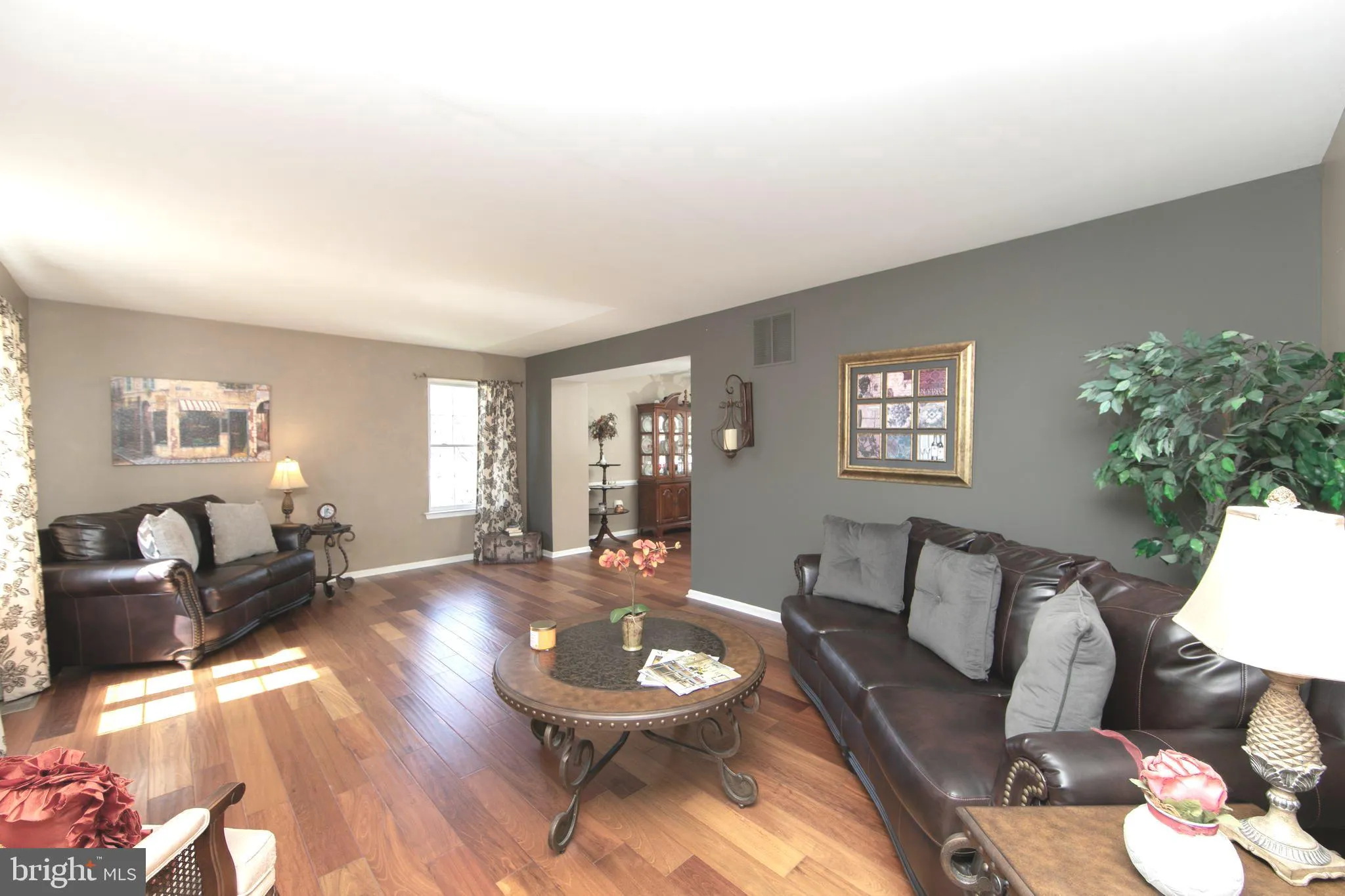 Sewell, New Jersey 08080, United States, 5 Bedrooms Bedrooms, ,4 BathroomsBathrooms,Residential,Pending,111690