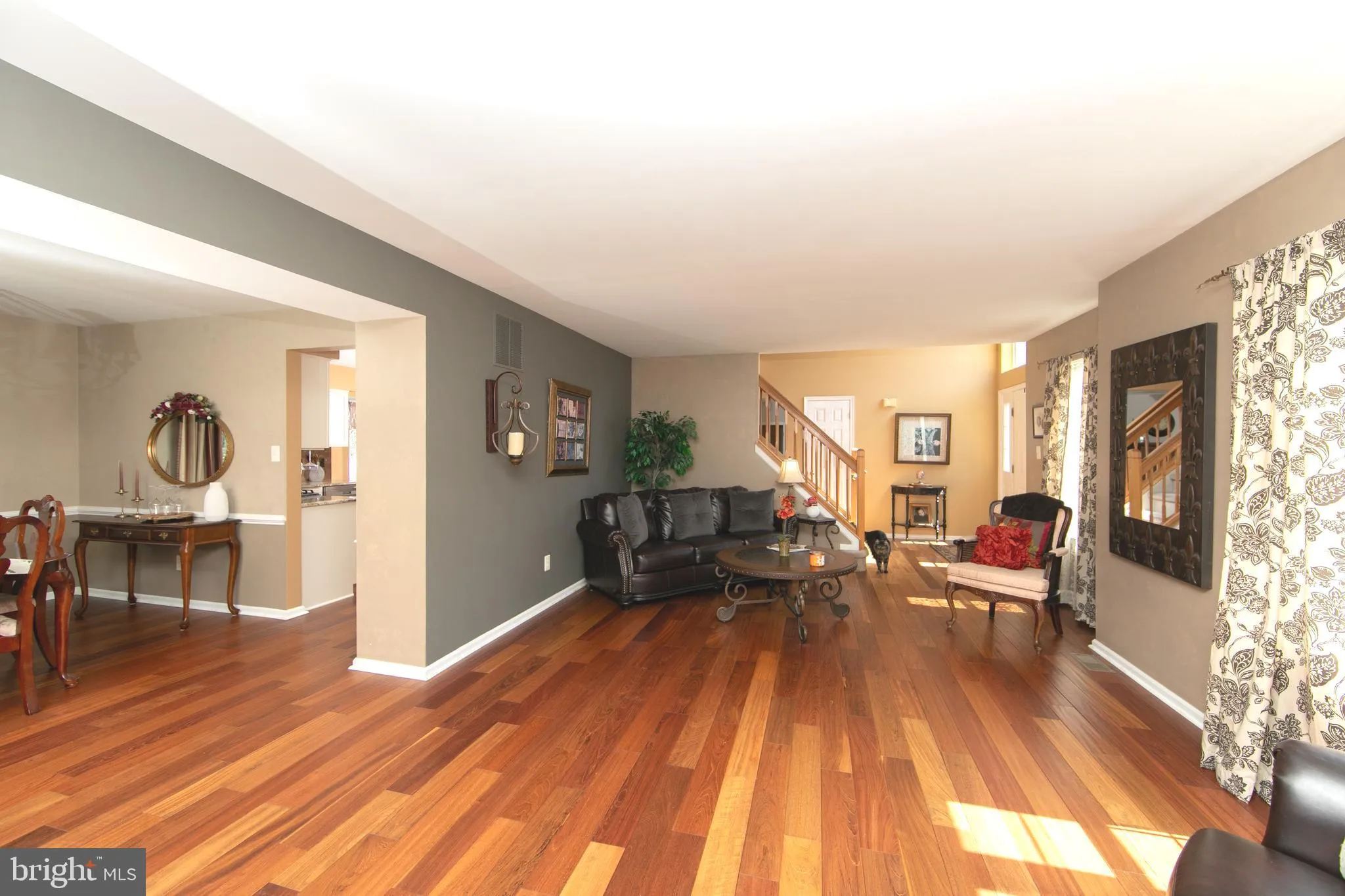 Sewell, New Jersey 08080, United States, 5 Bedrooms Bedrooms, ,4 BathroomsBathrooms,Residential,Pending,111690