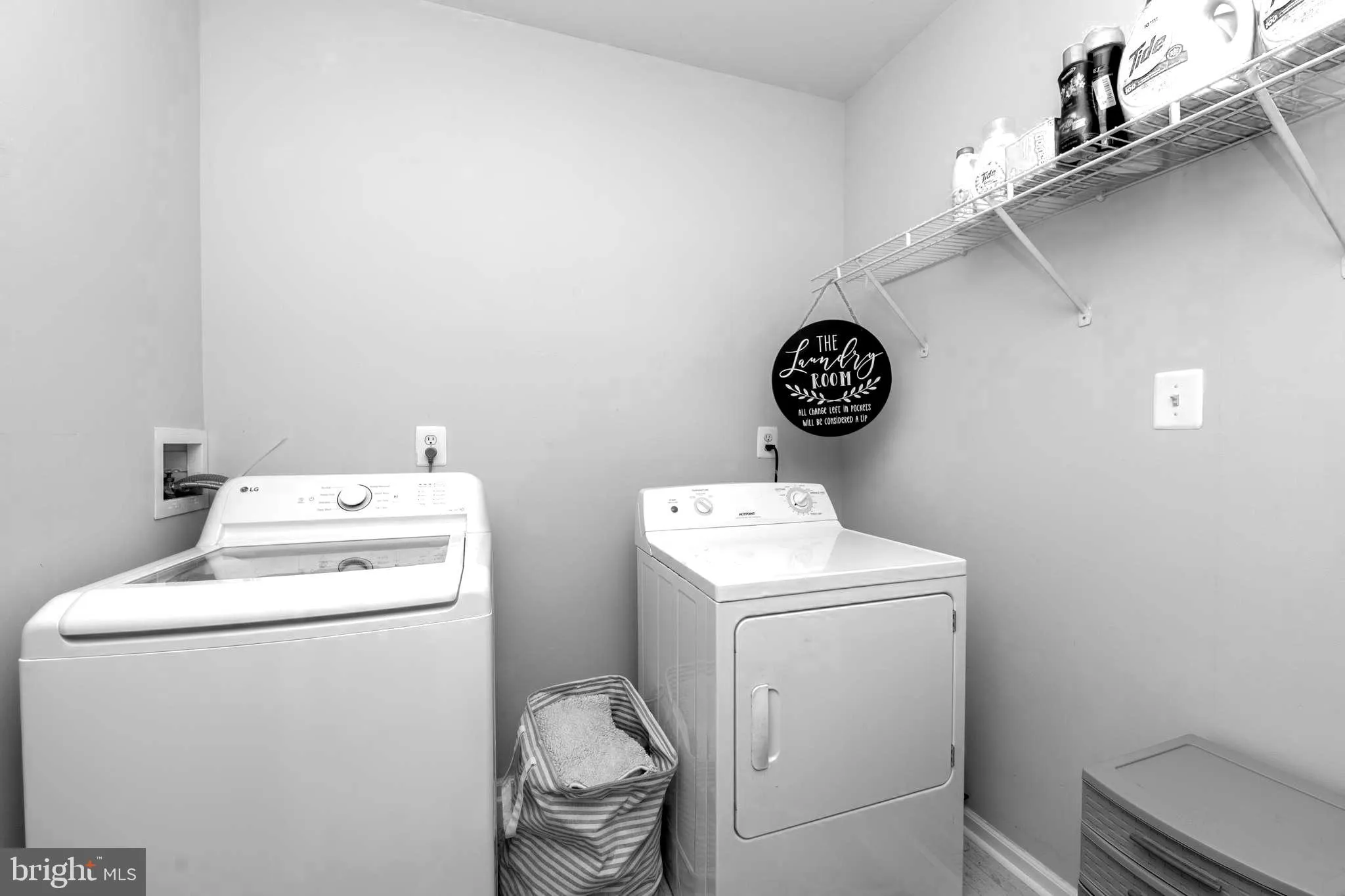 Sewell, New Jersey 08080, United States, 5 Bedrooms Bedrooms, ,4 BathroomsBathrooms,Residential,Pending,111690