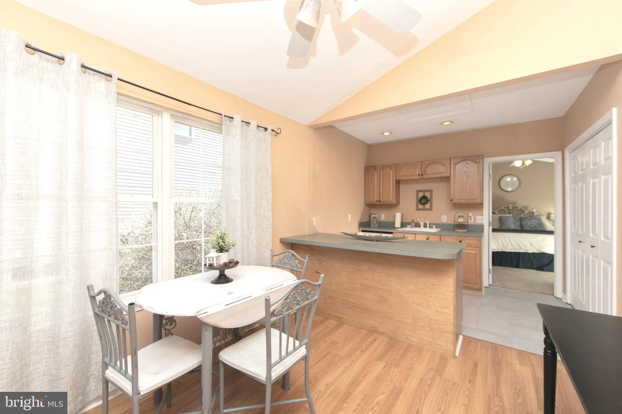 Sewell, New Jersey 08080, United States, 5 Bedrooms Bedrooms, ,4 BathroomsBathrooms,Residential,Pending,111690