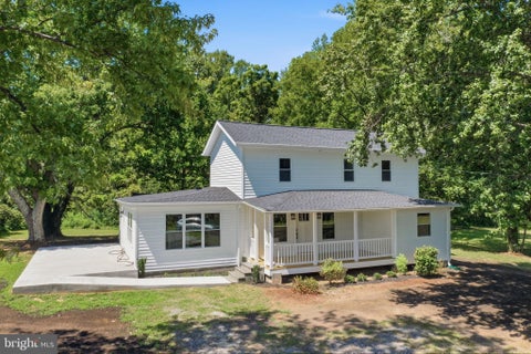 Homes For Sale - 2010 River Road #NORTHERN NECK<br/> LANCASTER, VA 22503
