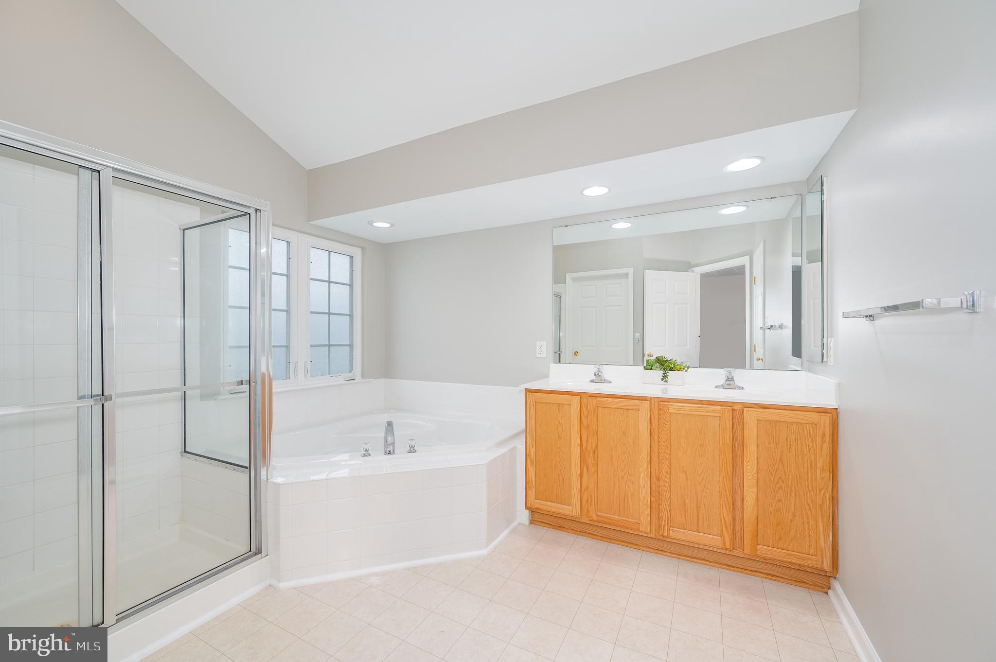 MADDEX FARM - Residential