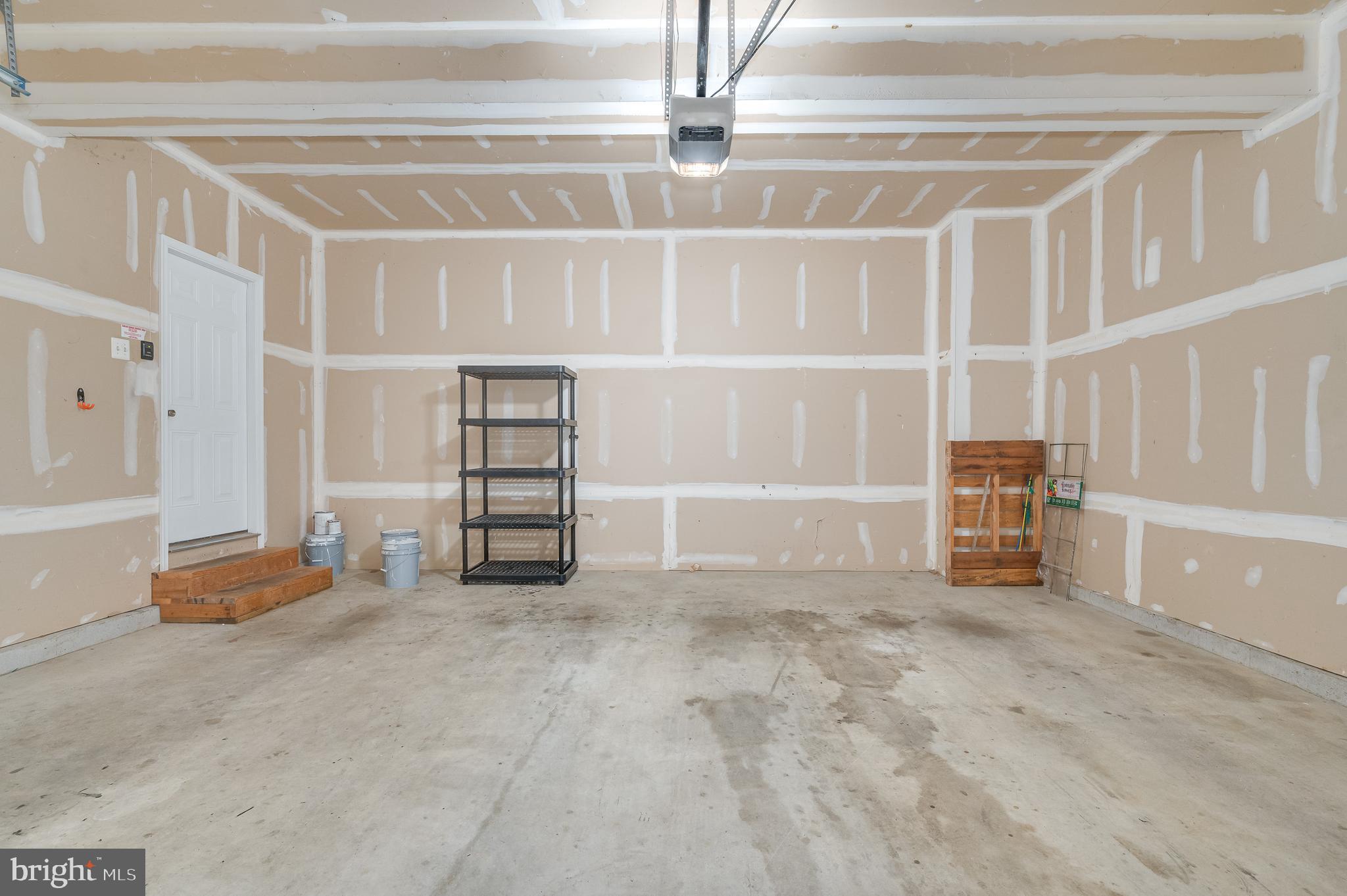 MADDEX FARM - Residential