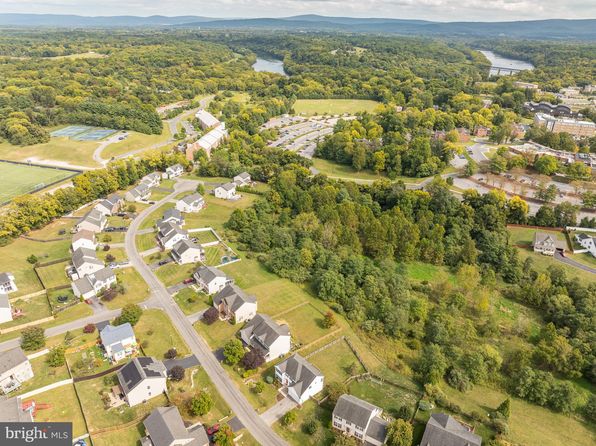 MADDEX FARM - Residential