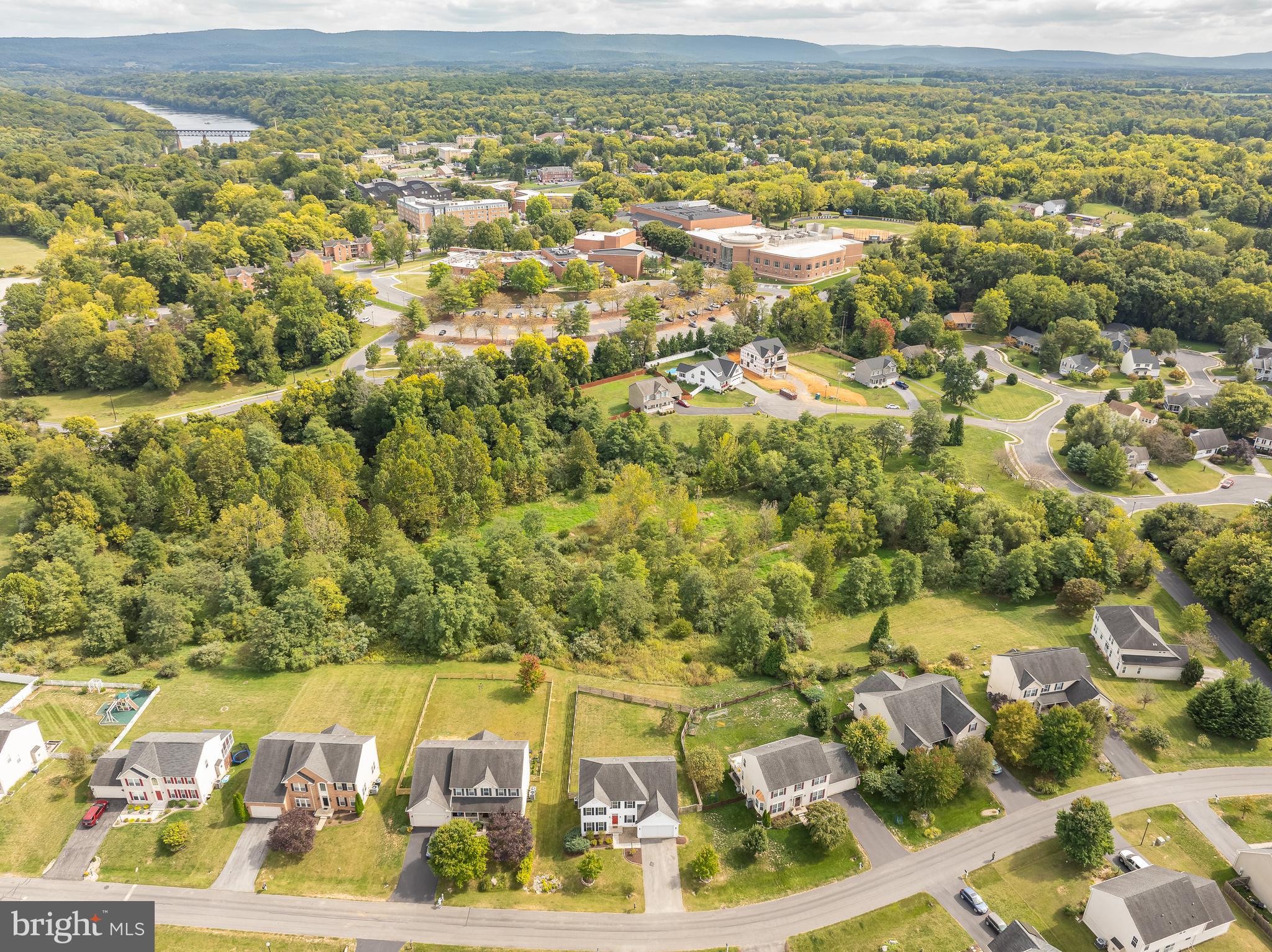 MADDEX FARM - Residential