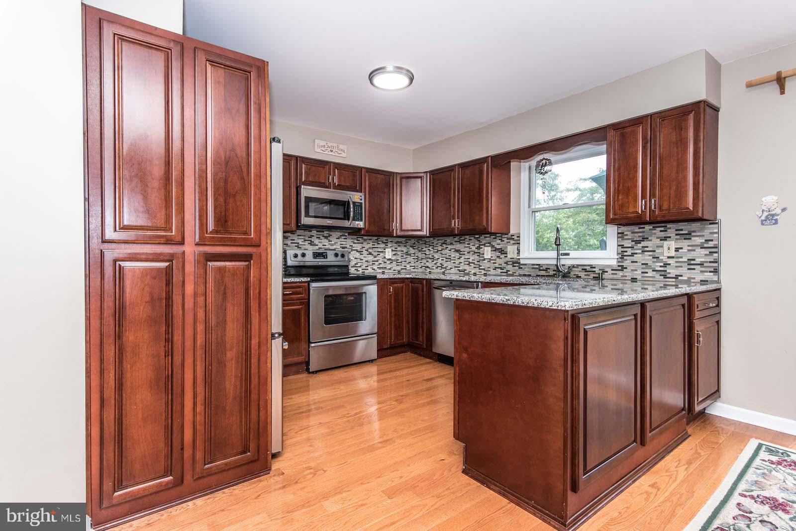 HAMPTON CHASE - Residential