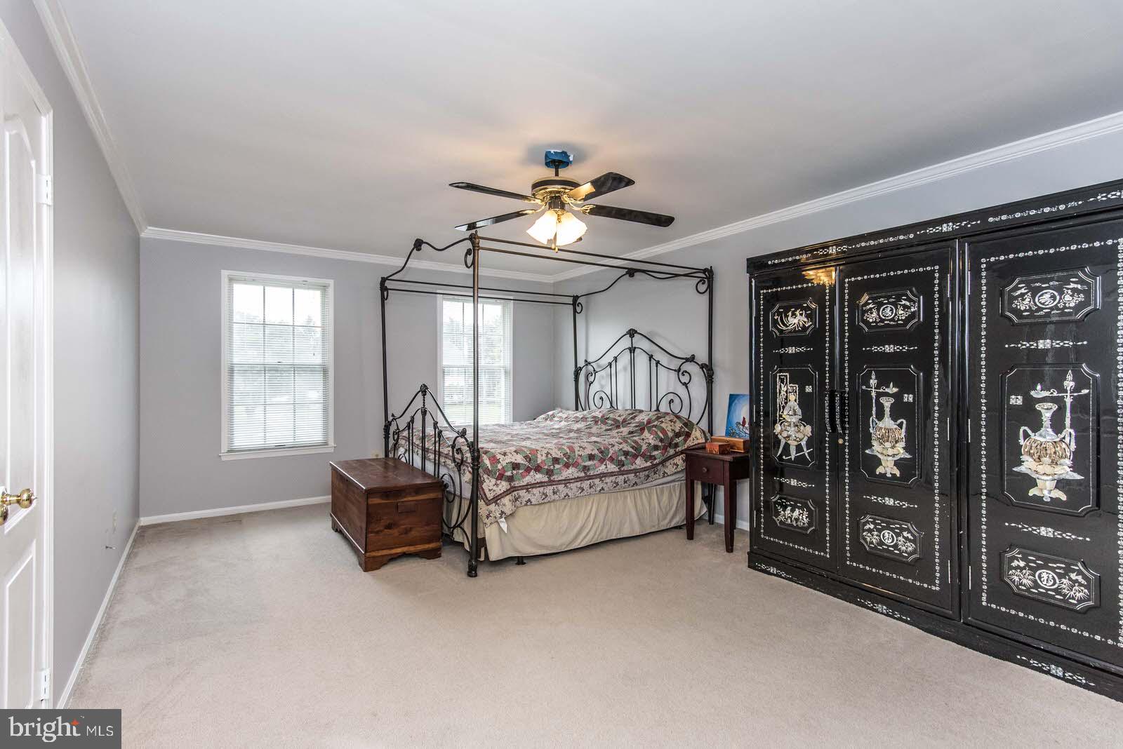 HAMPTON CHASE - Residential