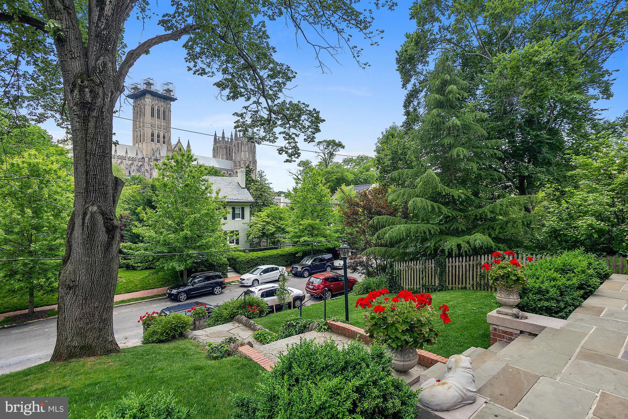 CLEVELAND PARK - Residential