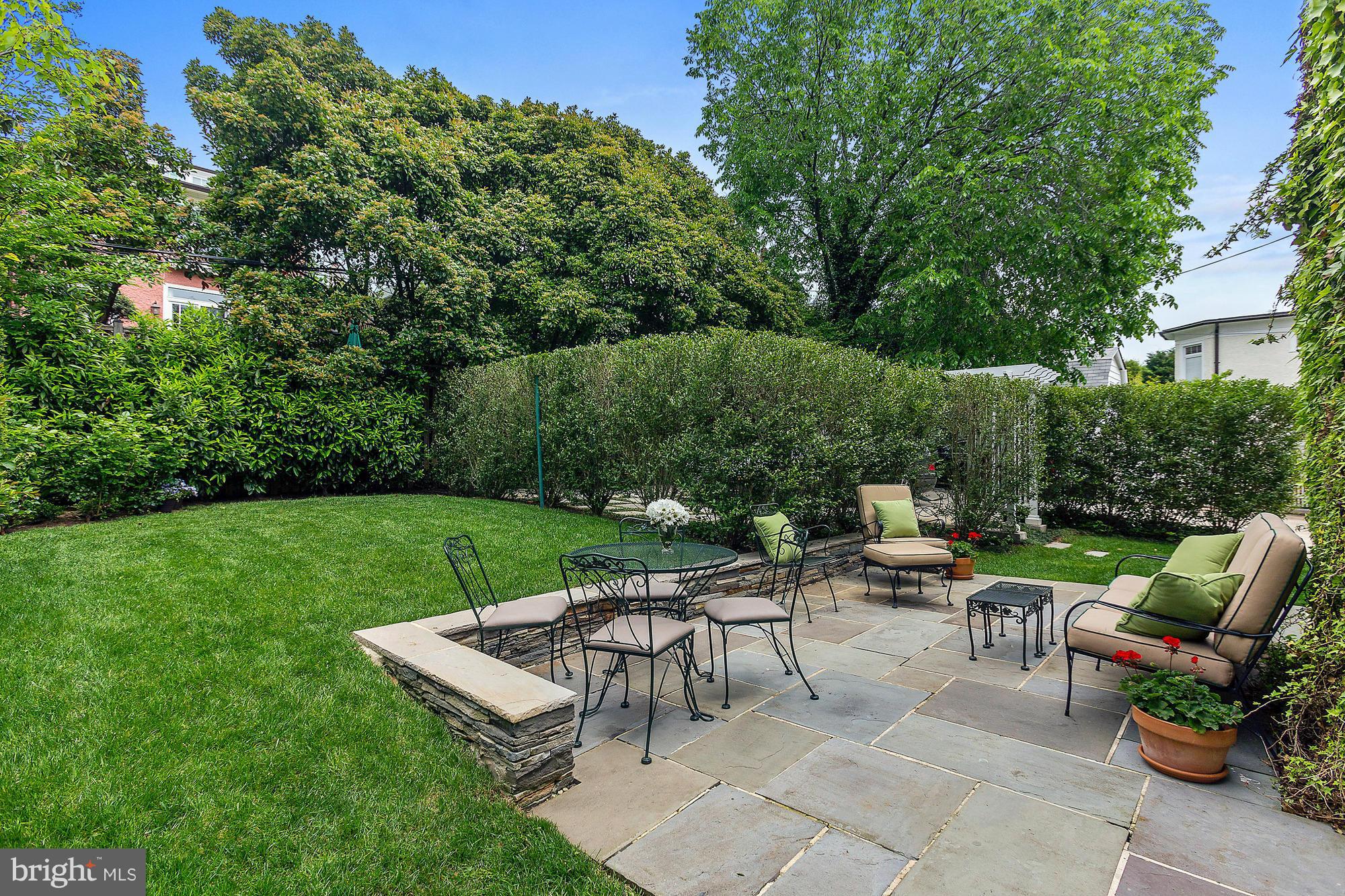 CLEVELAND PARK - Residential