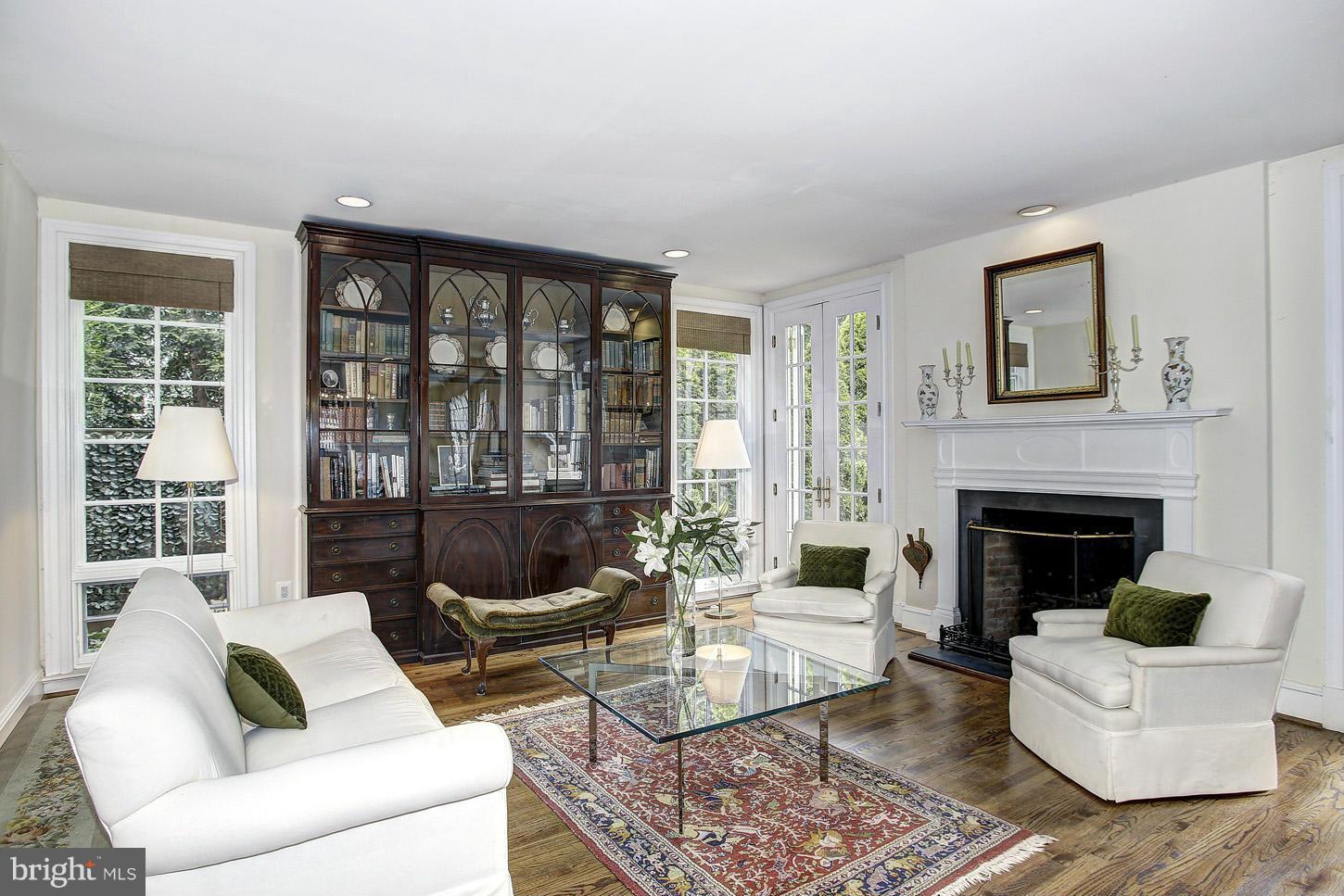 CLEVELAND PARK - Residential
