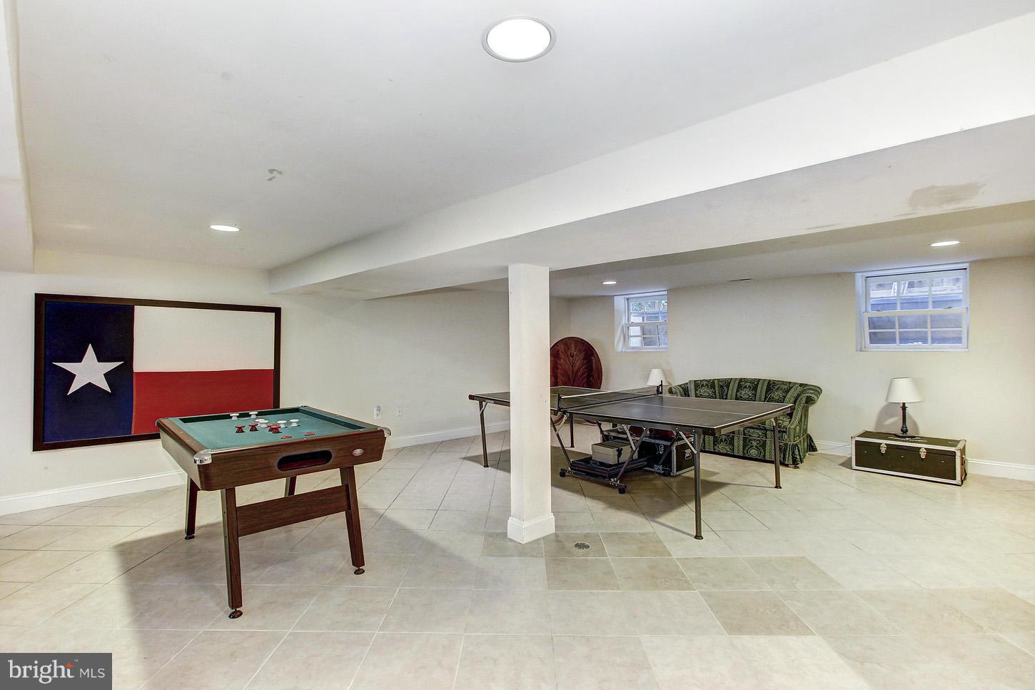 CLEVELAND PARK - Residential