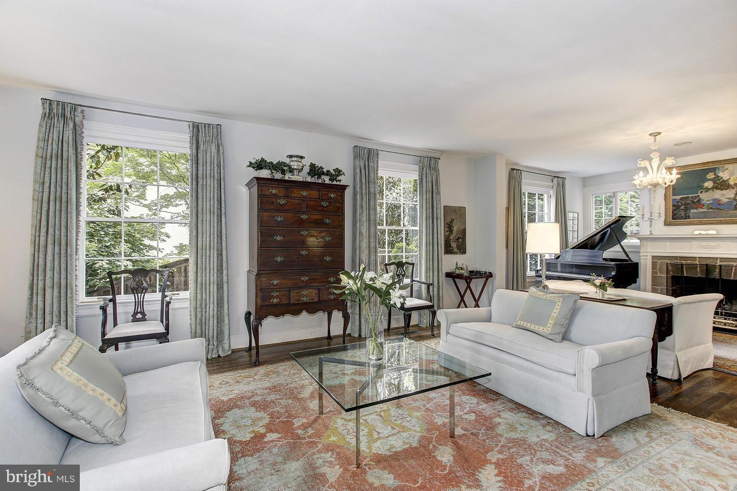CLEVELAND PARK - Residential