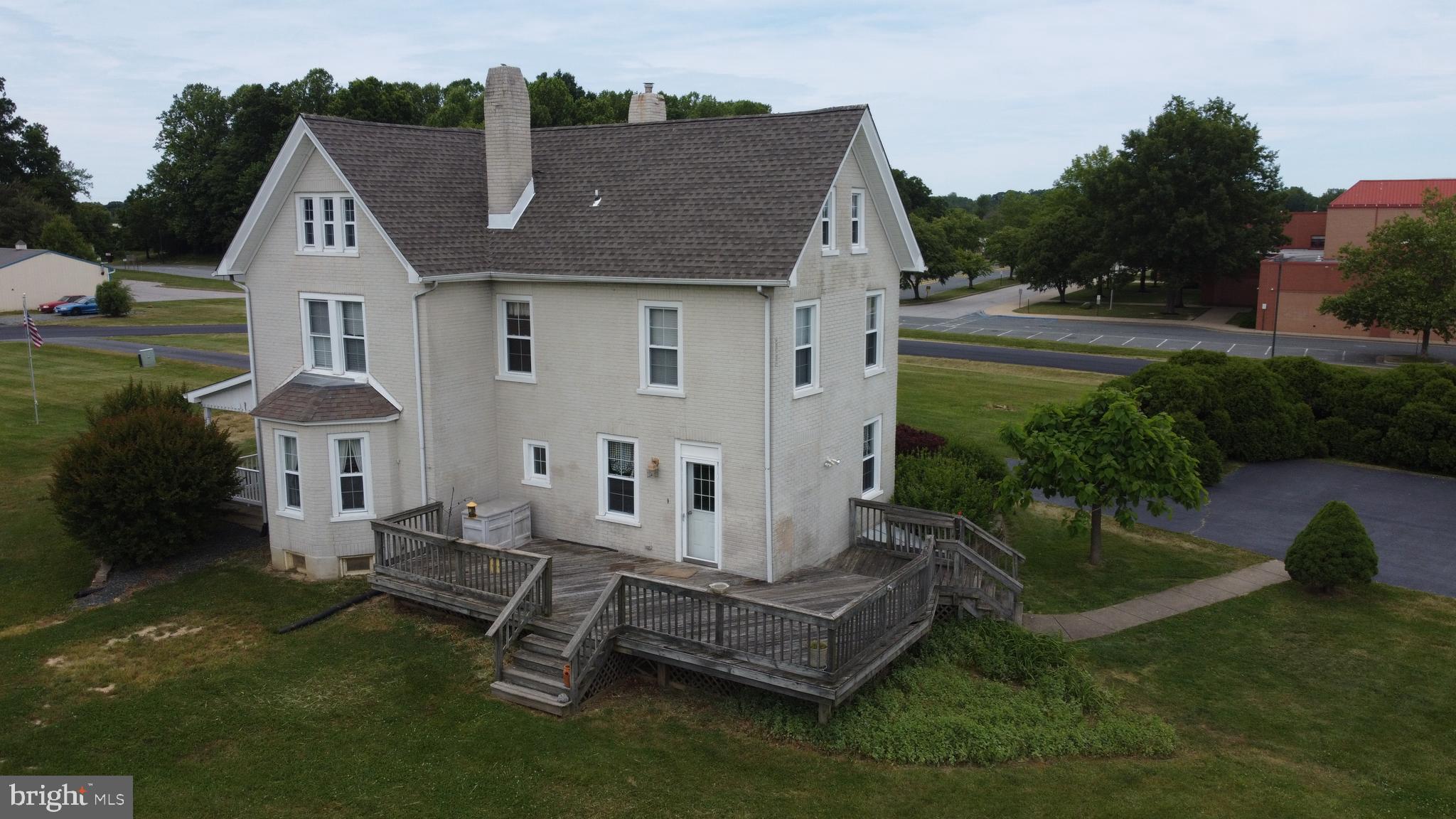 FAIRFIELDS - Residential