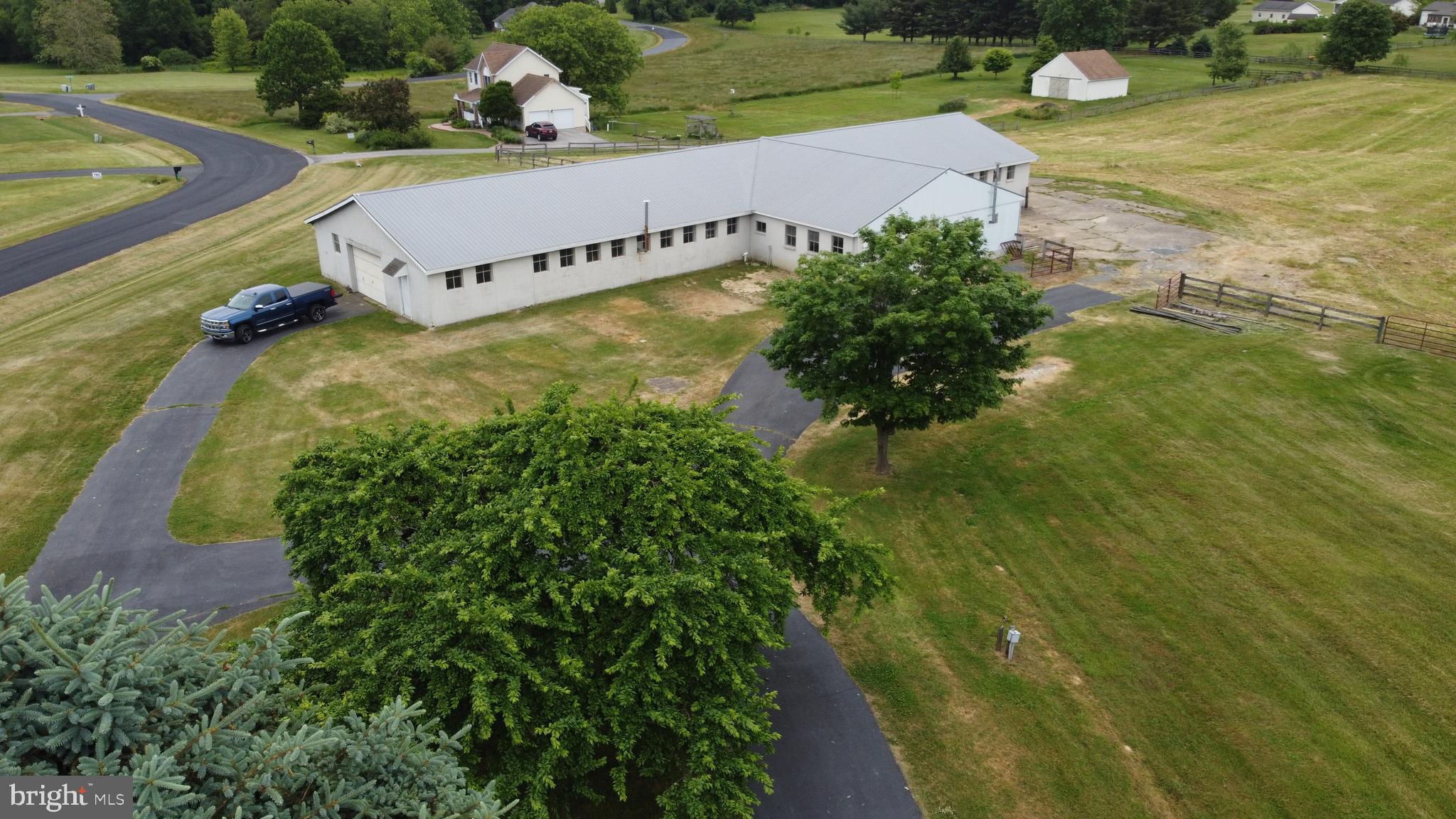 FAIRFIELDS - Residential