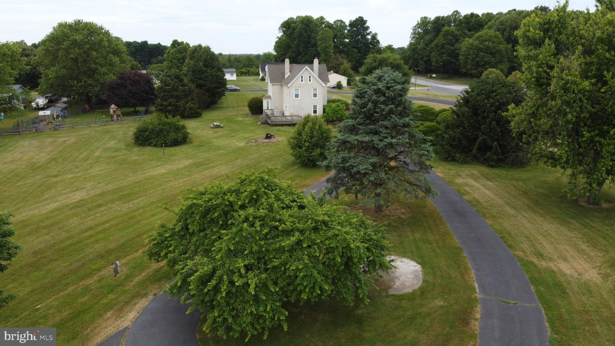 FAIRFIELDS - Residential