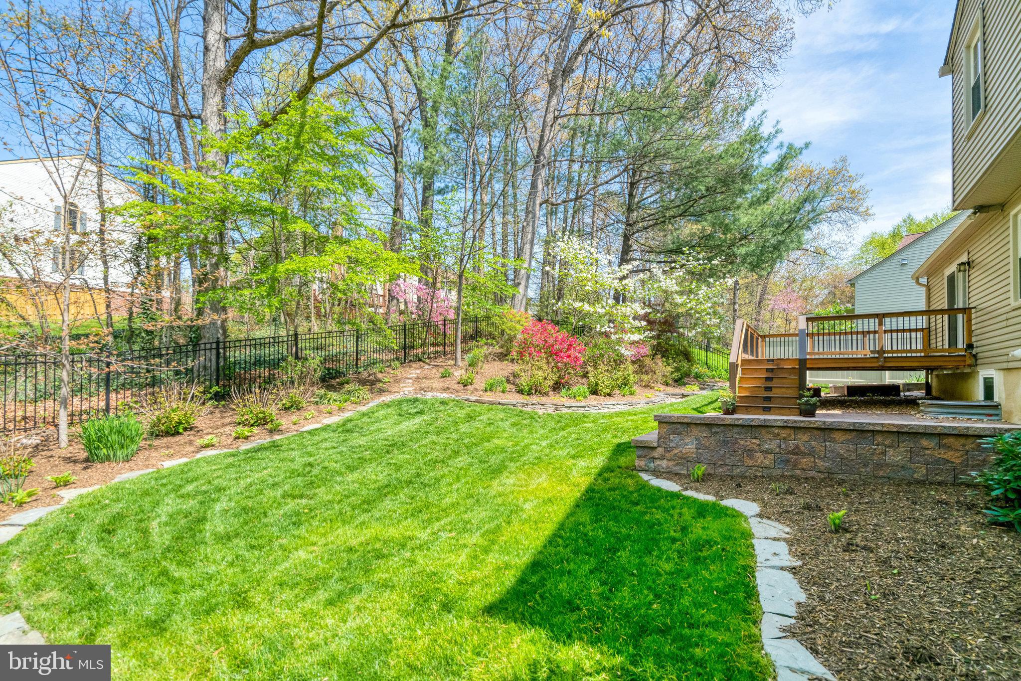 KENWOOD OAKS - Residential