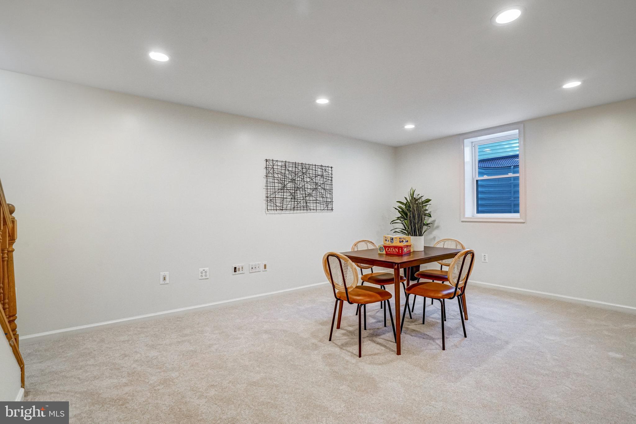 KENWOOD OAKS - Residential