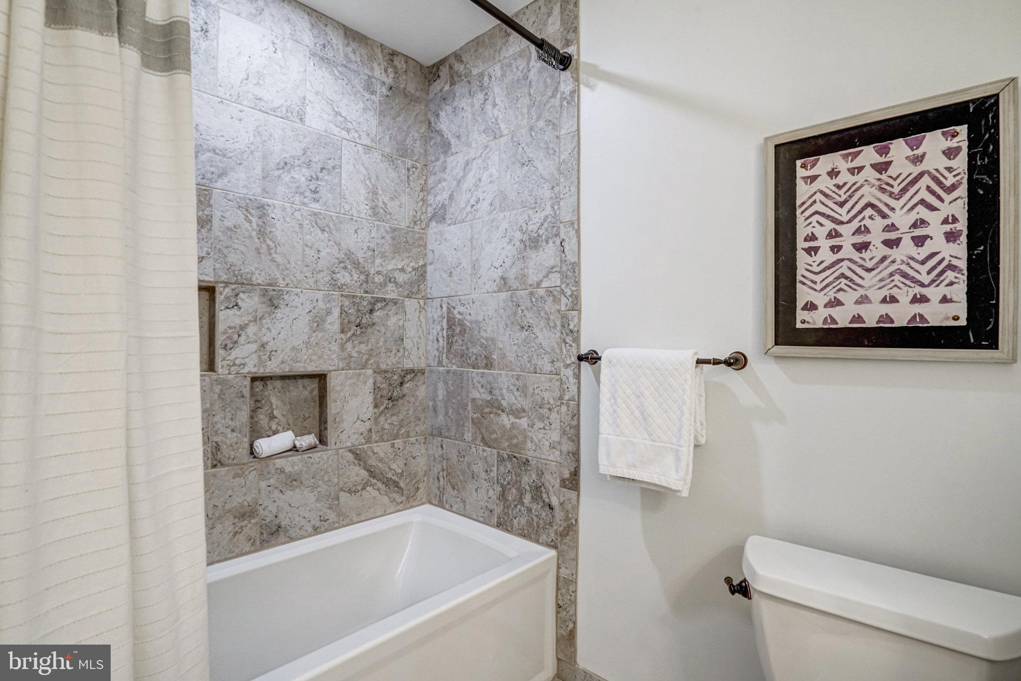 KENWOOD OAKS - Residential