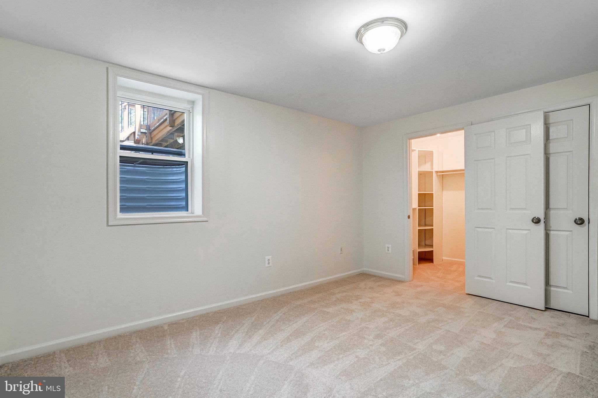 KENWOOD OAKS - Residential