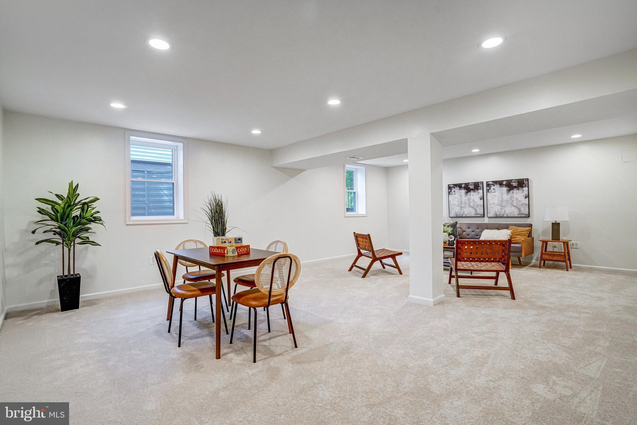 KENWOOD OAKS - Residential