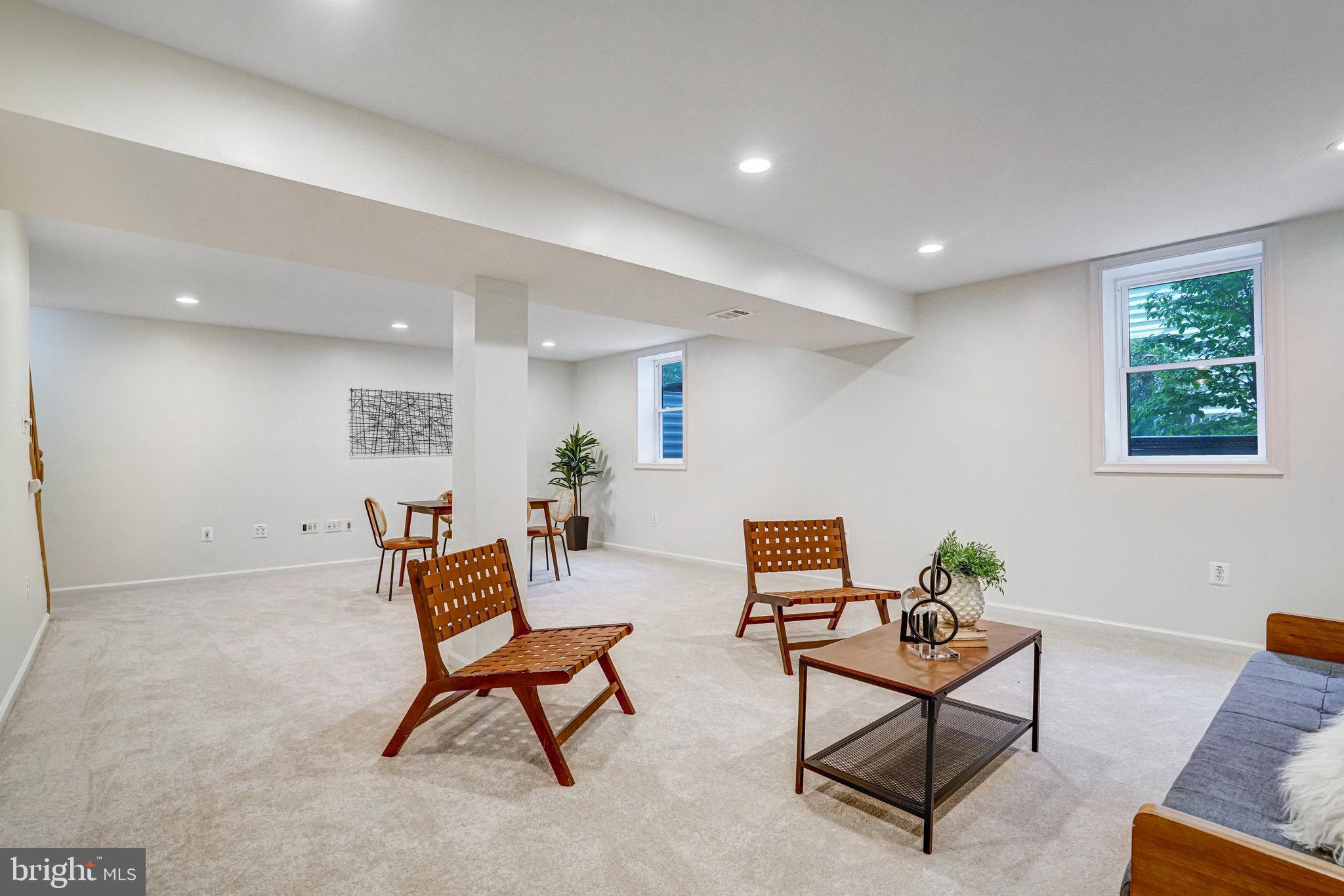 KENWOOD OAKS - Residential