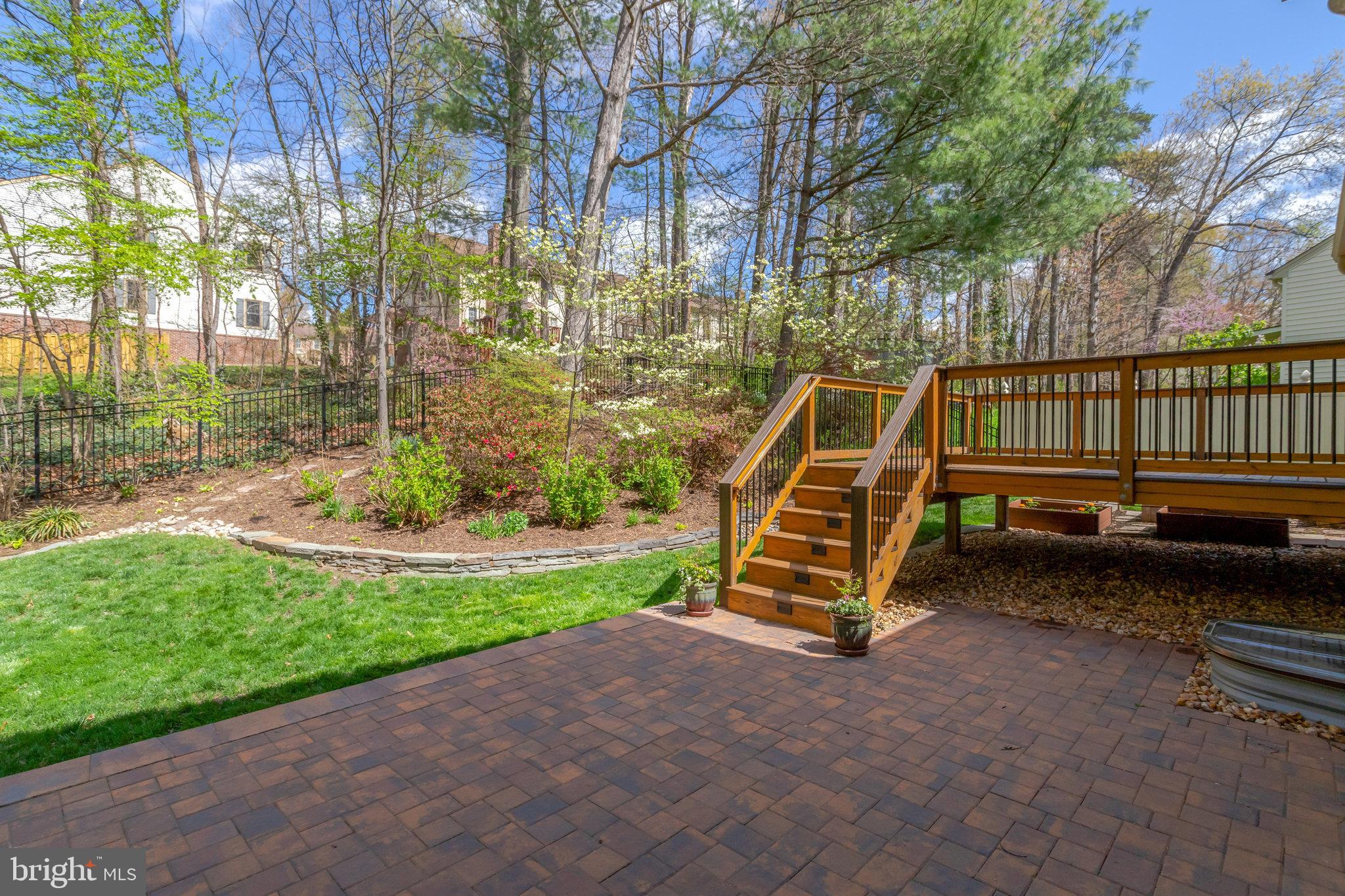 KENWOOD OAKS - Residential