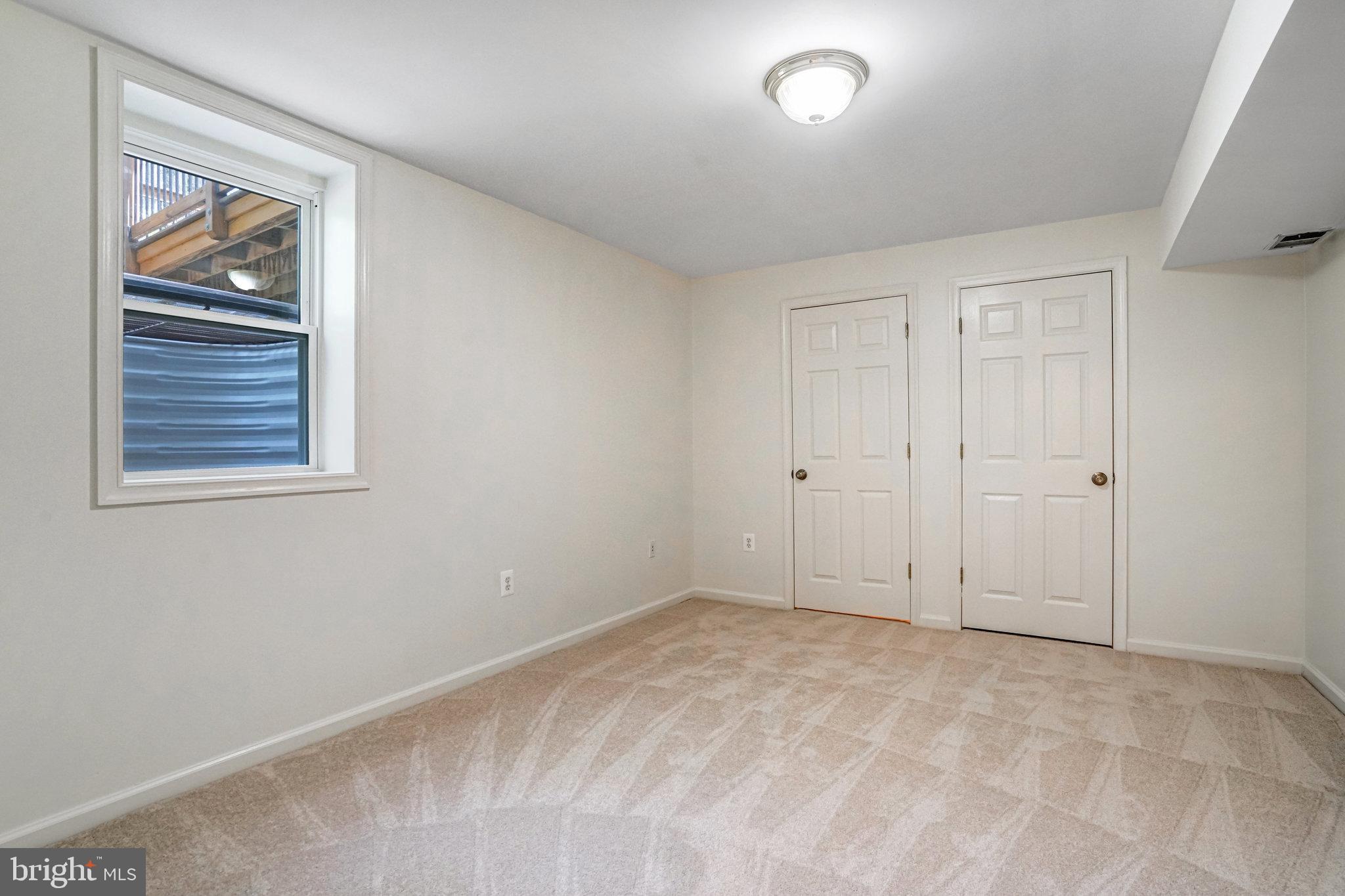 KENWOOD OAKS - Residential