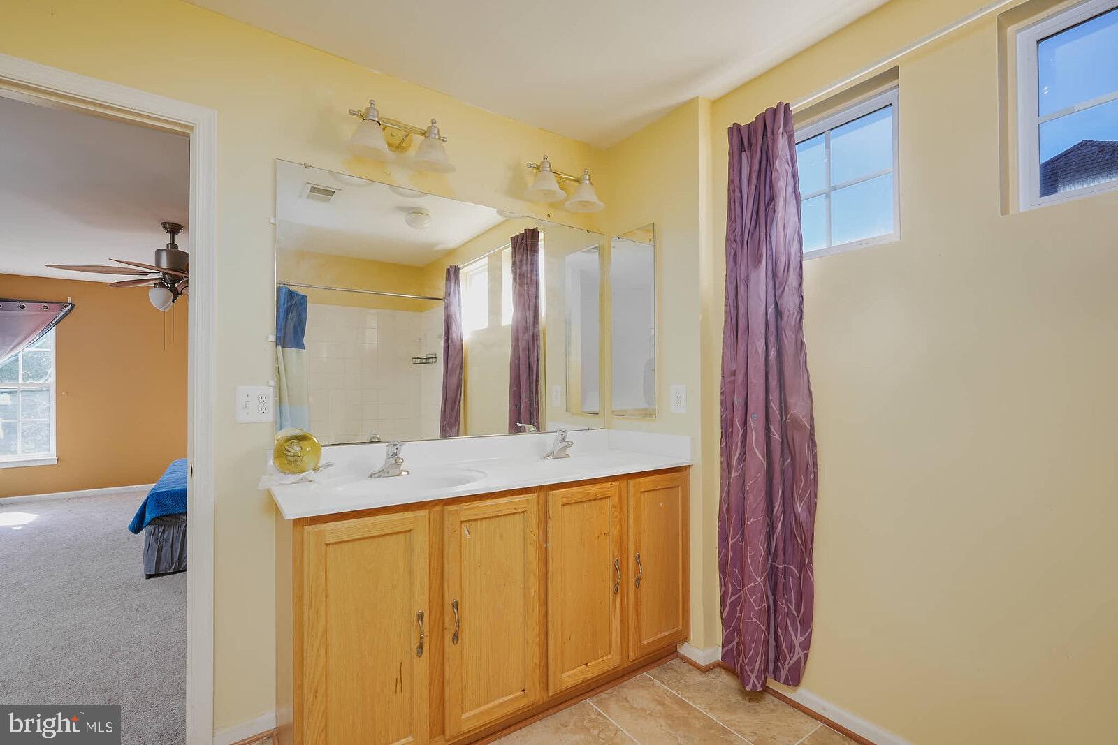 GREEN MEADOWS - Residential