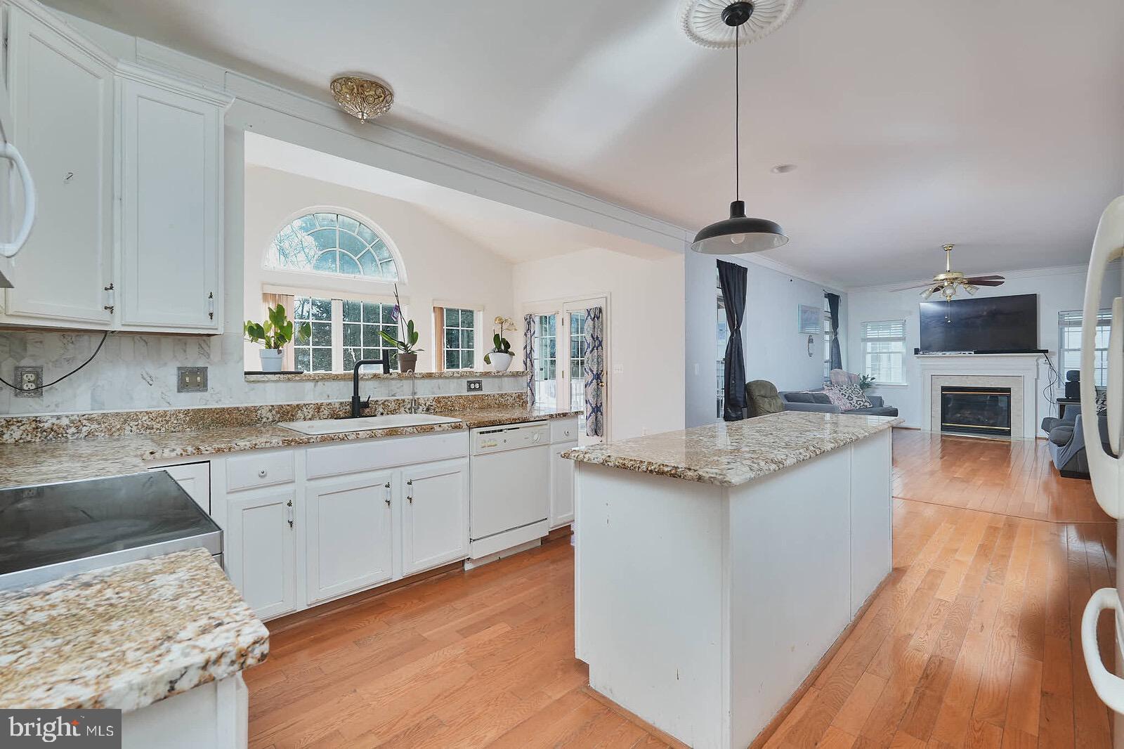 GREEN MEADOWS - Residential